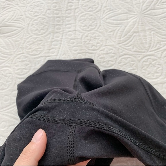 Lululemon Align High-Rise Pant with Pockets‎ 25", Gradiate Geo Emboss Black - Picture 6 of 7